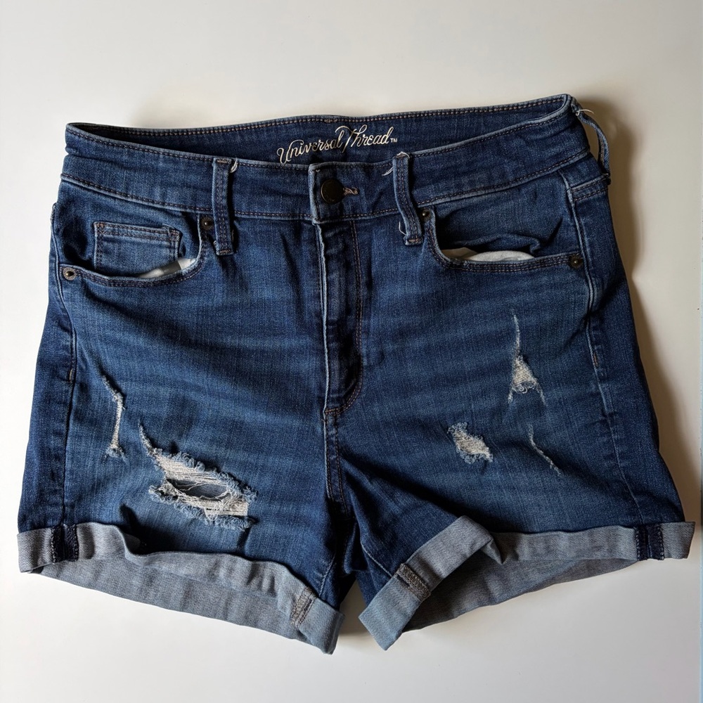 Universal Thread Shorts - Picture 2 of 2